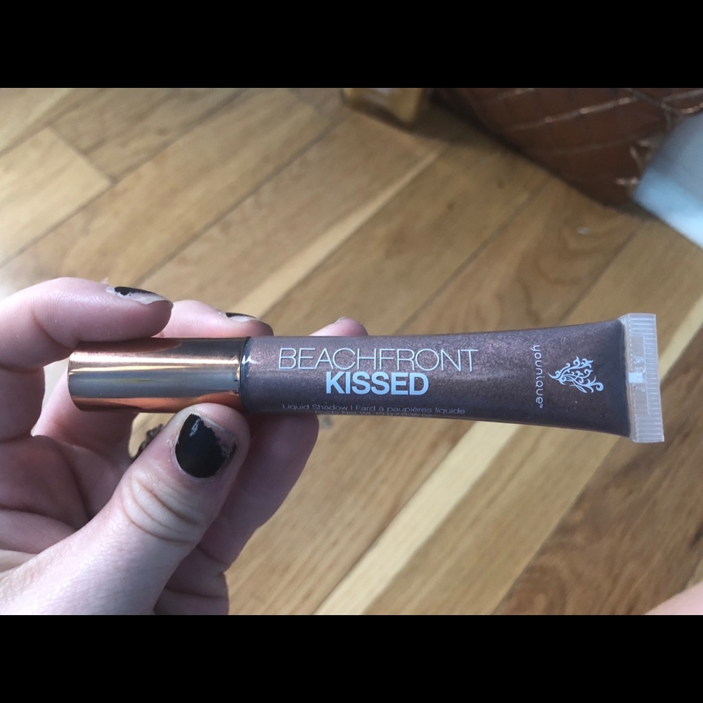 beachfront kissed liquid shadow